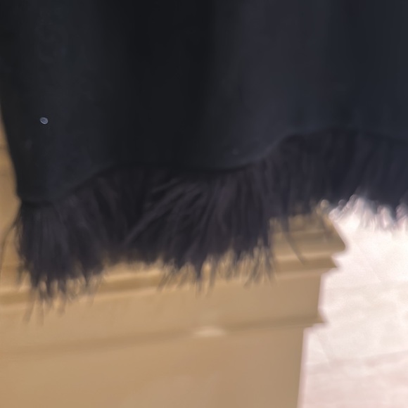 TSE knit top with feathers in the bottom.  size L - Picture 4 of 6